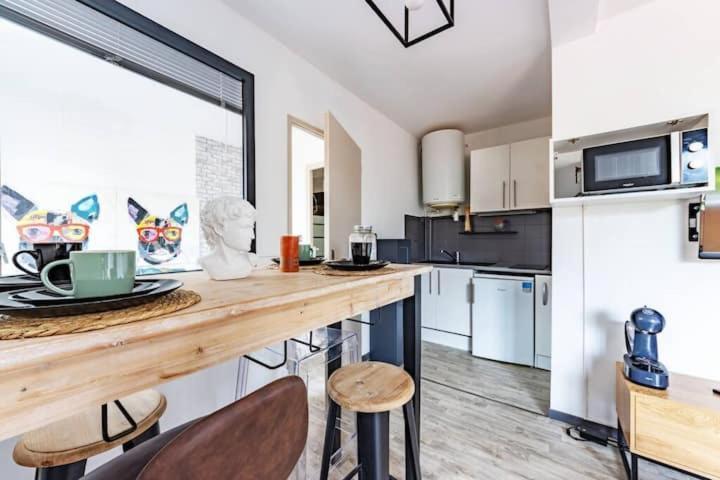 L'Appart Denfert Apartment มงโตบ็อง ภายนอก รูปภาพ